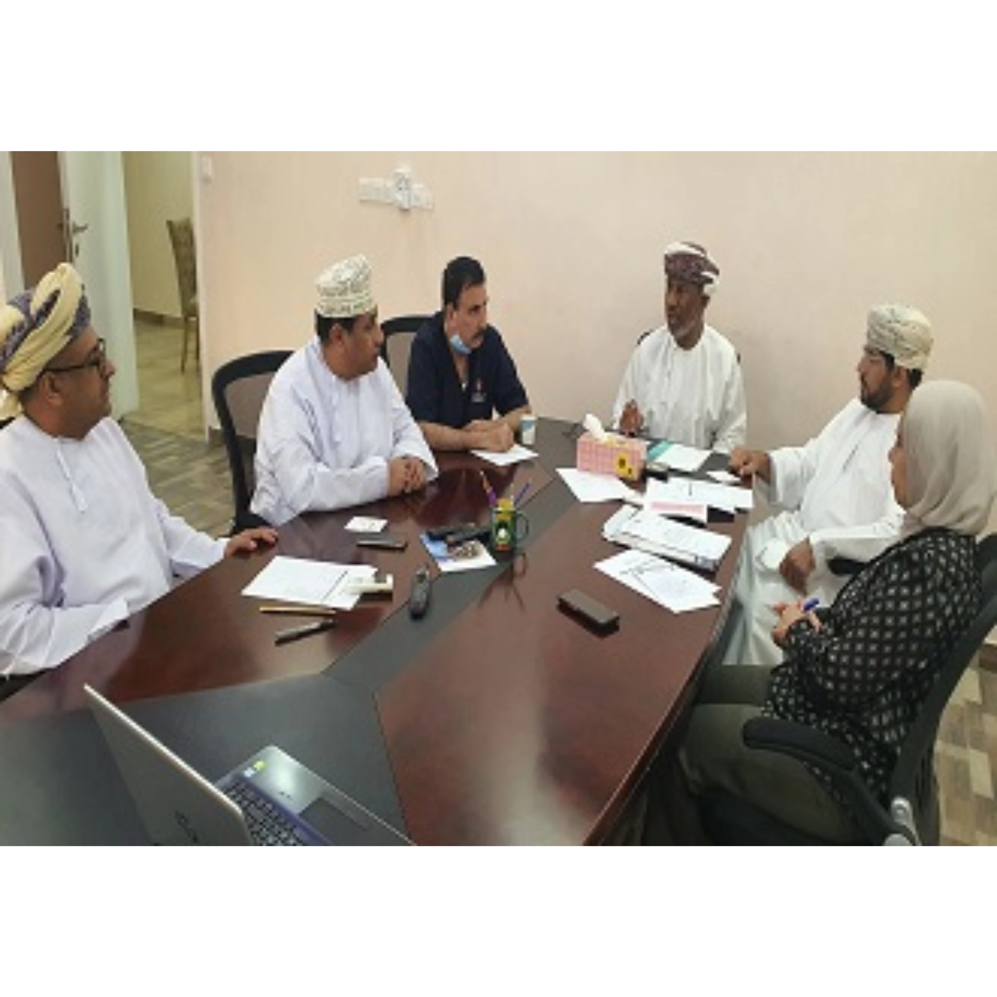Oman Medical Association holds its fifth meeting for the year 2022
